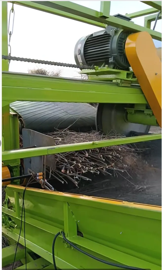 Branch Cutting Machine / Twig Cutter
